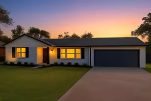 2972 Eric Ln, Farmers Branch, TX 75234 - Photo 1