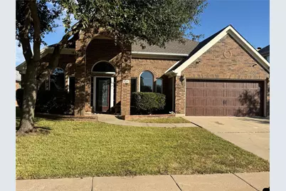 920 Chestnut Avenue, Burleson, TX 76028 - Photo 1