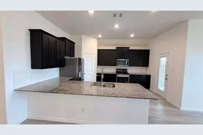 631 Maverick Street, Anna, TX 75409 - Photo 2