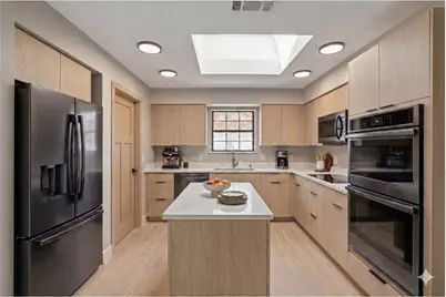 1261 Emerald Circle, Southlake, TX 76092 - Photo 4