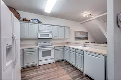 27095 Meadowmore Court #402, Whitney, TX 76692 - Photo 6