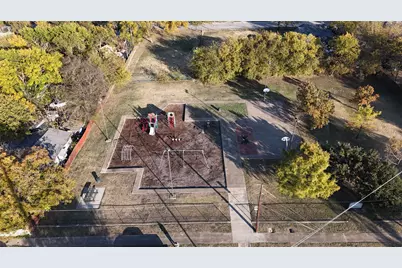 4009 Hammerly Drive, Dallas, TX 75212 - Photo 4