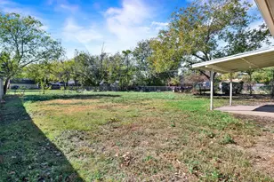 363 Mustang Dr, Saginaw, TX 76179 - Photo 14