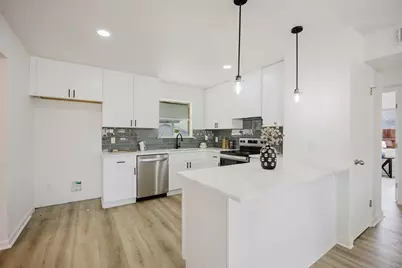 2112 Pontiac Drive, Carrollton, TX 75006 - Photo 8