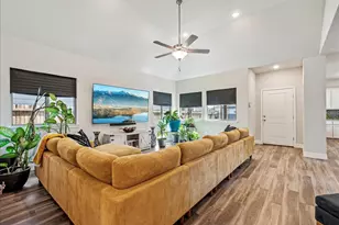 920 Cricket St, Aubrey, TX 76227 - Photo 14