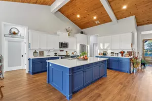 851 Hood Ct, Granbury, TX 76048 - Photo 10