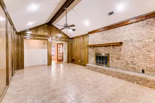 928 Old Mill Cir, Irving, TX 75061 - Photo 2