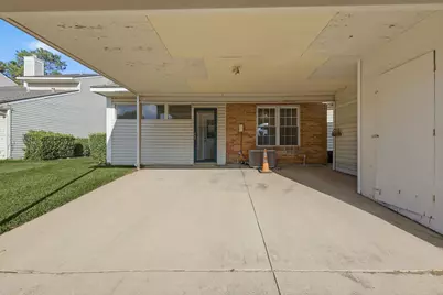 708 Creekwood Drive, Lewisville, TX 75067 - Photo 40