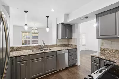 708 Creekwood Drive, Lewisville, TX 75067 - Photo 22