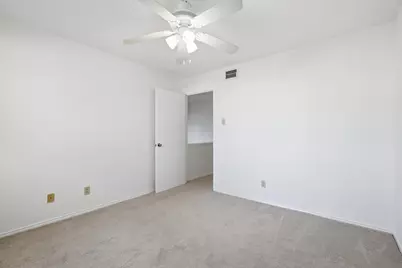 708 Creekwood Drive, Lewisville, TX 75067 - Photo 36