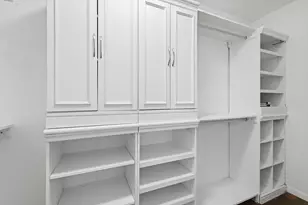 708 Creekwood Dr, Lewisville, TX 75067 - Photo 4