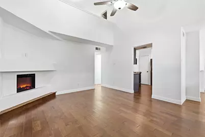 708 Creekwood Drive, Lewisville, TX 75067 - Photo 20