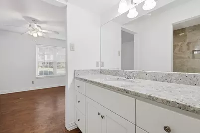 708 Creekwood Drive, Lewisville, TX 75067 - Photo 20