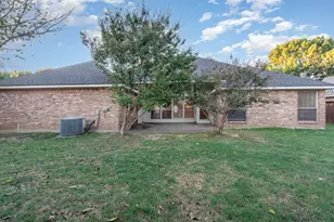6315 Meadowmere Ln, Arlington, TX 76001 - Photo 24