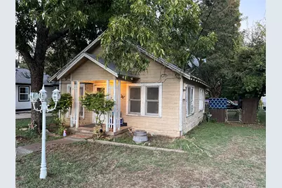 924 Sunnyside Avenue, Cockrell Hill, TX 75211 - Photo 1