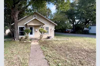 924 Sunnyside Avenue, Cockrell Hill, TX 75211 - Photo 1