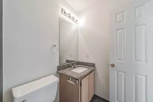 569 Continental Dr, Lewisville, TX 75067 - Photo 32