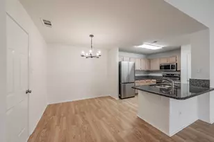 569 Continental Dr, Lewisville, TX 75067 - Photo 12