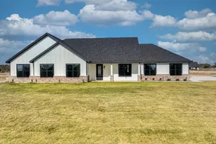 300 Jupiter Trail, Weatherford, TX 76088 - Photo 1