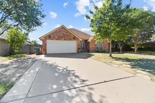 619 Tulane Dr, Waxahachie, TX 75165 - Photo 4