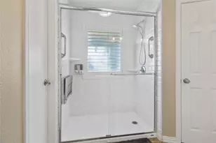 619 Tulane Dr, Waxahachie, TX 75165 - Photo 8