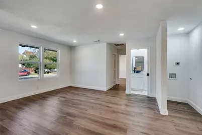 901 Woodleigh Drive, McKinney, TX 75069 - Photo 6