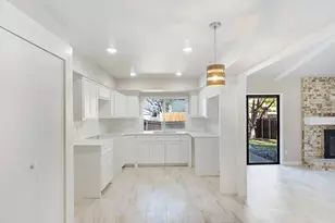 3029 Burning Tree Ln, Garland, TX 75042 - Photo 10