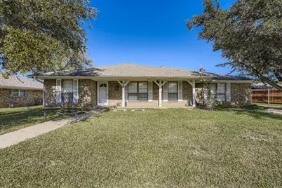 2801 Peachtree Lane, Pantego, TX 76013 - Photo 2