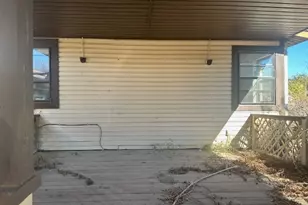 808 Flamingo Rd, Granbury, TX 76049 - Photo 14