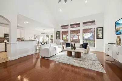 9857 Avalon Drive, Frisco, TX 75035 - Photo 14