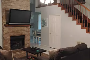 712 Atteberry Ln, Lancaster, TX 75146 - Photo 10