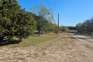 413 Lakeview Trail, Weatherford, TX 76087 - Photo 2