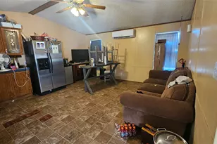 413 Lakeview Trail, Weatherford, TX 76087 - Photo 6