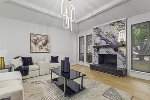 1 Spring Valley Ct, Richardson, TX 75081 - Photo 2