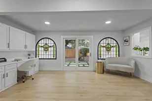 1 Spring Valley Ct, Richardson, TX 75081 - Photo 10