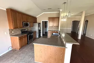 1028 Hickory Bend Ln, Fort Worth, TX 76108 - Photo 4