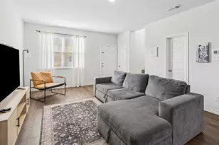 5712 Shore Point Trl, Fort Worth, TX 76119 - Photo 6