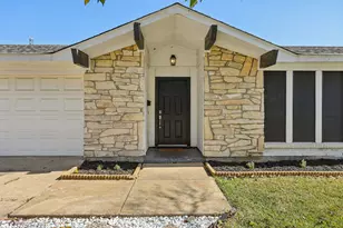 6809 Rustic Dr, Forest Hill, TX 76140 - Photo 10