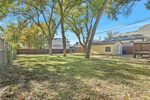 3960 Lively Ln, Dallas, TX 75220 - Photo 16