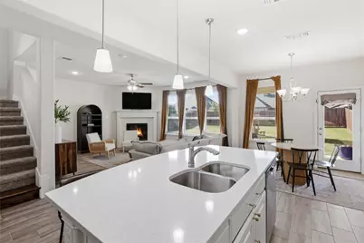 1013 Wildwood Drive, Joshua, TX 76058 - Photo 10