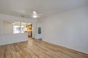 1911 Joslin St, Cleburne, TX 76033 - Photo 14