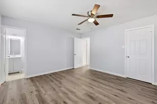 109 N Heights Dr, Crowley, TX 76036 - Photo 18