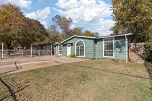 4125 Martin St, Fort Worth, TX 76119 - Photo 2
