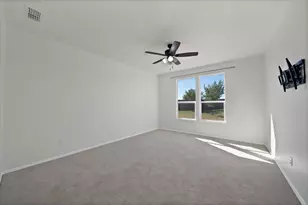 820 Lemongrass Ct, Fort Worth, TX 76131 - Photo 20