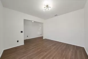 820 Lemongrass Ct, Fort Worth, TX 76131 - Photo 6