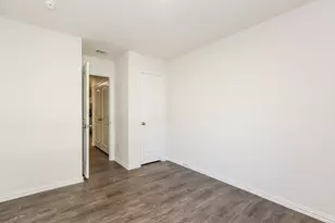 1308 N Brazos Ave, Cleburne, TX 76031 - Photo 14