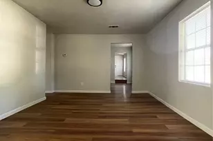 1041 Bradfield Rd, Dallas, TX 75217 - Photo 8