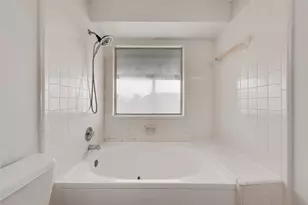 1317 Lakeshore Dr, Irving, TX 75060 - Photo 22