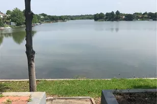 1317 Lakeshore Dr, Irving, TX 75060 - Photo 2