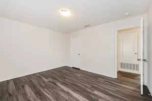 1618 Gale Dr, Pelican Bay, TX 76020 - Photo 12